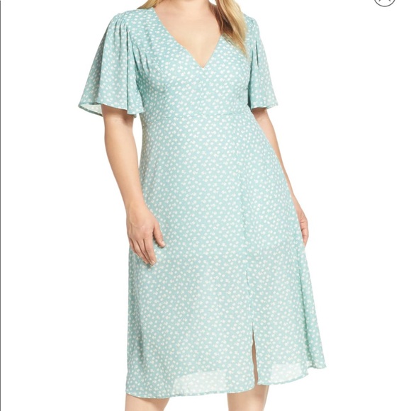 Nordstrom Dresses & Skirts - Nordstrom Plus size (4X) Floral dress below knee